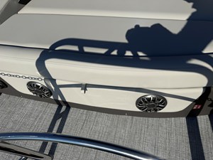 2027 Harris Sunliner 250 19