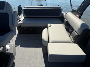 2027 Harris Sunliner 250 27