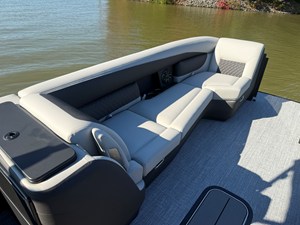 2027 Harris Sunliner 250 41
