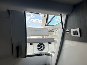 2027 Sea Ray Sundancer 320 30