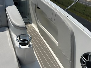 2027 Sea Ray Sundancer 320 47