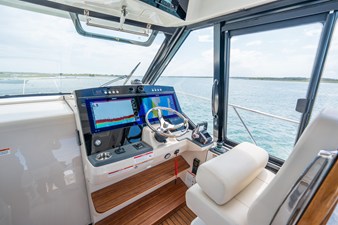2026 Boston Whaler 405 Conquest 22