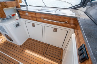 2026 Boston Whaler 405 Conquest 26