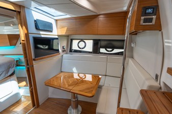 2026 Boston Whaler 405 Conquest 37