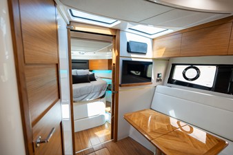 2026 Boston Whaler 405 Conquest 43