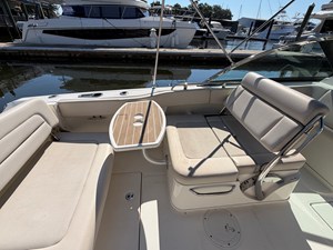 2017 Boston Whaler 230 VANTAGE 56