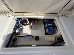 2017 Boston Whaler 230 VANTAGE 59
