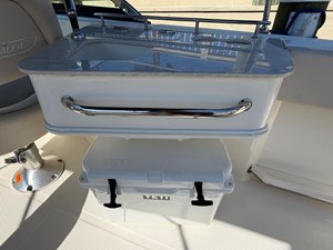 2017 Boston Whaler 230 VANTAGE 63