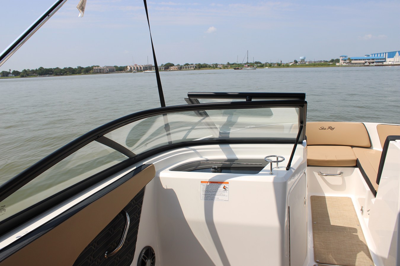 2026 Sea Ray SPX 210 33