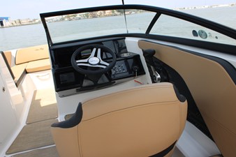 2026 Sea Ray SPX 210 13
