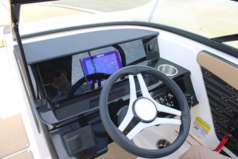 2026 Sea Ray SPX 210 20