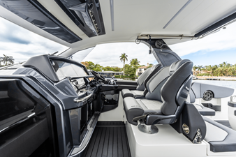 Galeon 325 GTO 9 2023 Galeon 325 GTO 10