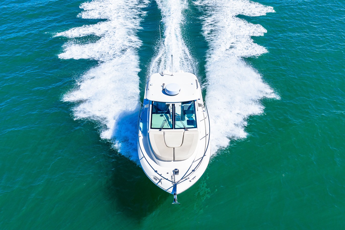 2027 Boston Whaler 285 Conquest 4