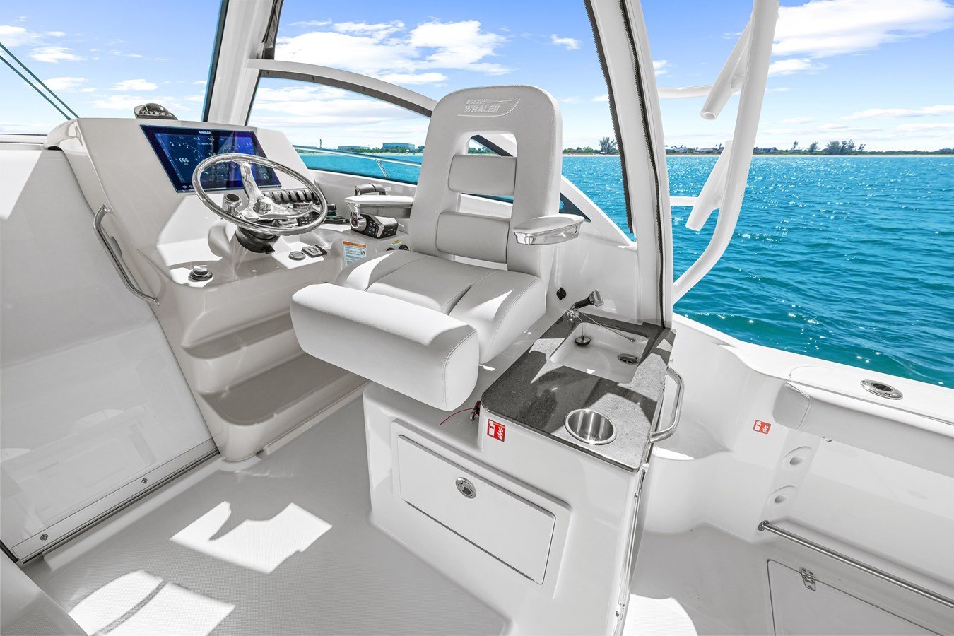 2027 Boston Whaler 285 Conquest 30
