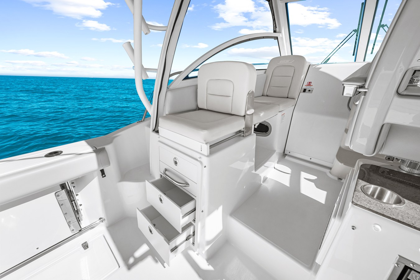 2027 Boston Whaler 285 Conquest 31