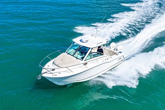 2027 Boston Whaler 285 Conquest 15