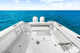 2027 Boston Whaler 285 Conquest 21