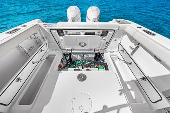 2027 Boston Whaler 285 Conquest 27