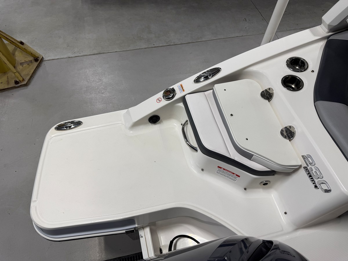 2019 Chaparral 230 SUNCOAST 21