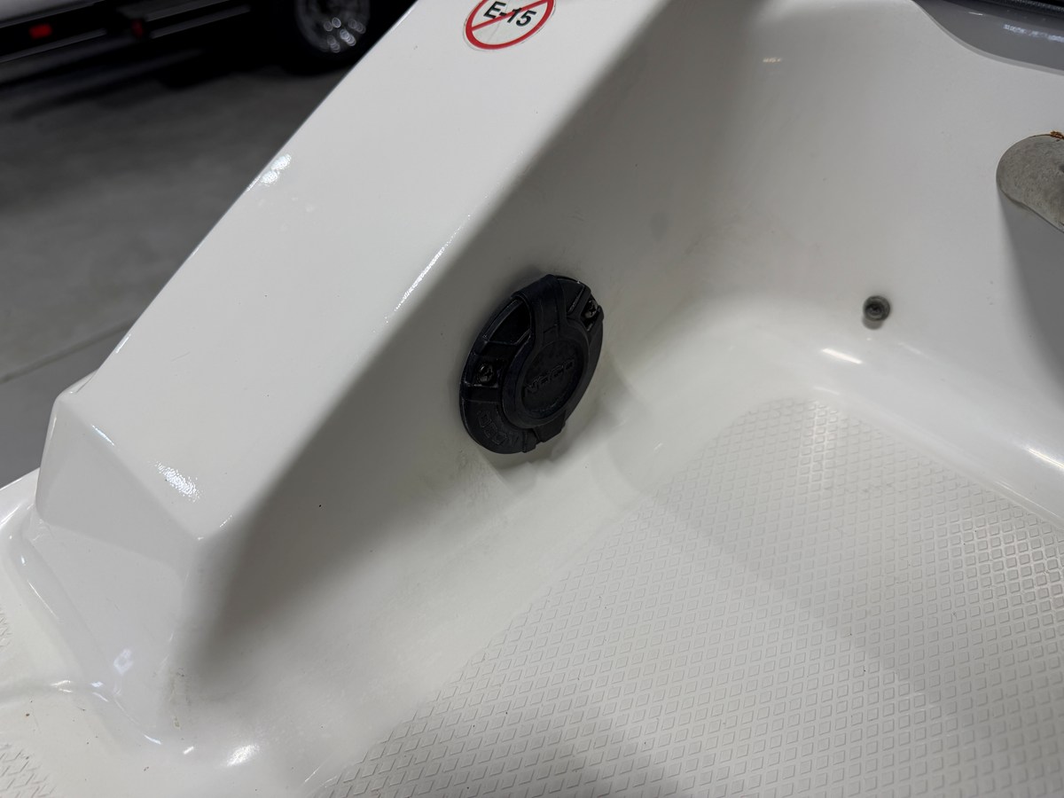 2019 Chaparral 230 SUNCOAST 22