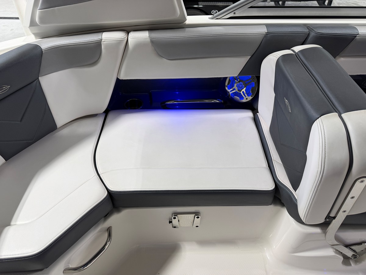 2019 Chaparral 230 SUNCOAST 44