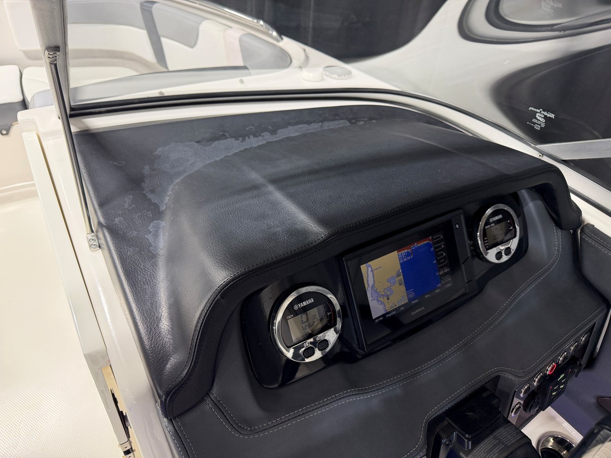 2019 Chaparral 230 SUNCOAST 76