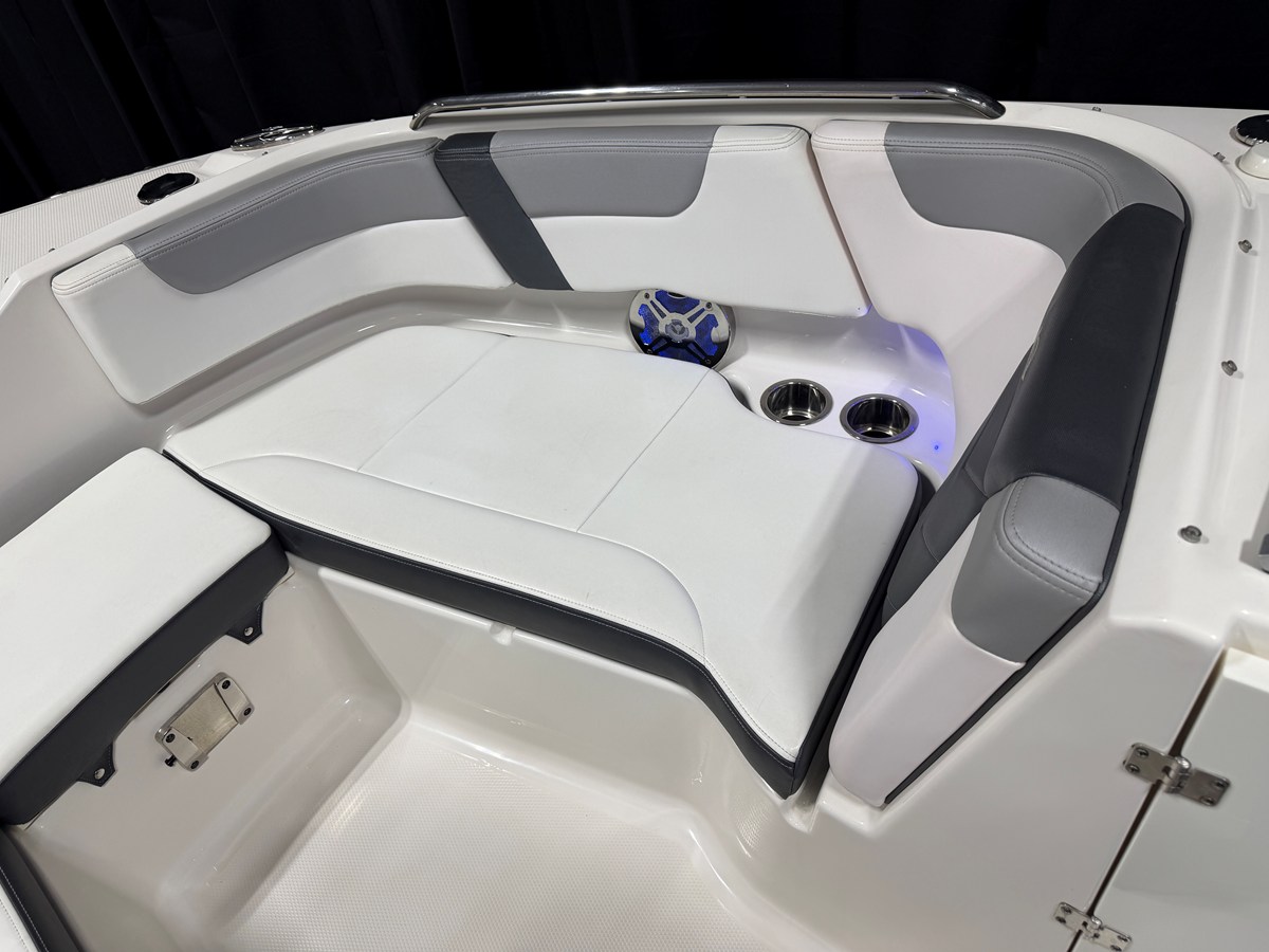 2019 Chaparral 230 SUNCOAST 88