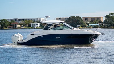 Sea Ray Sundancer 320 Outboard 7 2026 Sea Ray Sundancer 320 Outboard 8