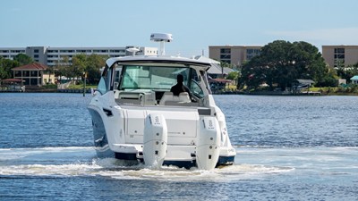 Sea Ray Sundancer 320 Outboard 6 2026 Sea Ray Sundancer 320 Outboard 7