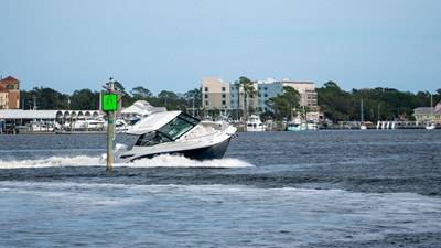 Sea Ray Sundancer 320 Outboard 13 2026 Sea Ray Sundancer 320 Outboard 14
