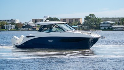 Sea Ray Sundancer 320 Outboard 0 2026 Sea Ray Sundancer 320 Outboard 1