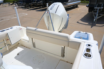2026 Boston Whaler 230 Outrage 7