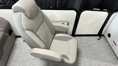 2027 Premier 230SUNSATION 39