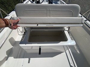 Boston Whaler 170 Montauk 5 2026 Boston Whaler 170 Montauk 6
