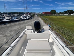 Boston Whaler 170 Montauk 6 2026 Boston Whaler 170 Montauk 7