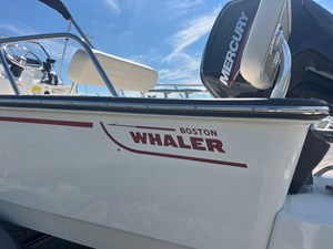 Boston Whaler 170 Montauk 13 2026 Boston Whaler 170 Montauk 14