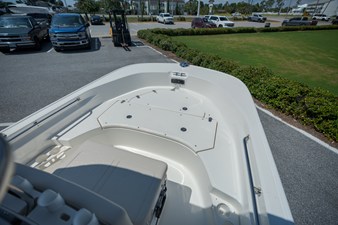 Boston Whaler 170 Montauk 7 2027 Boston Whaler 170 Montauk 11