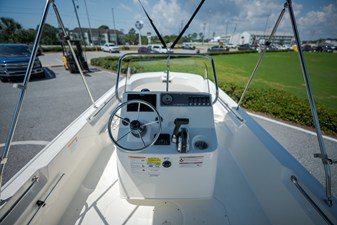 Boston Whaler 170 Montauk 10 2027 Boston Whaler 170 Montauk 16