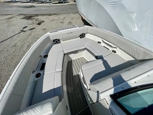 2026 Sea Ray SDX 230 Outboard 21