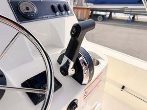Boston Whaler 150 Montauk 21 2026 Boston Whaler 150 Montauk 22