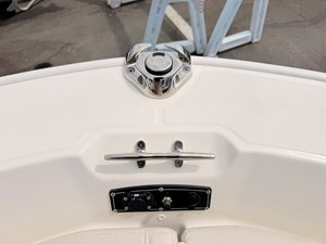 Boston Whaler 150 Montauk 30 2026 Boston Whaler 150 Montauk 31