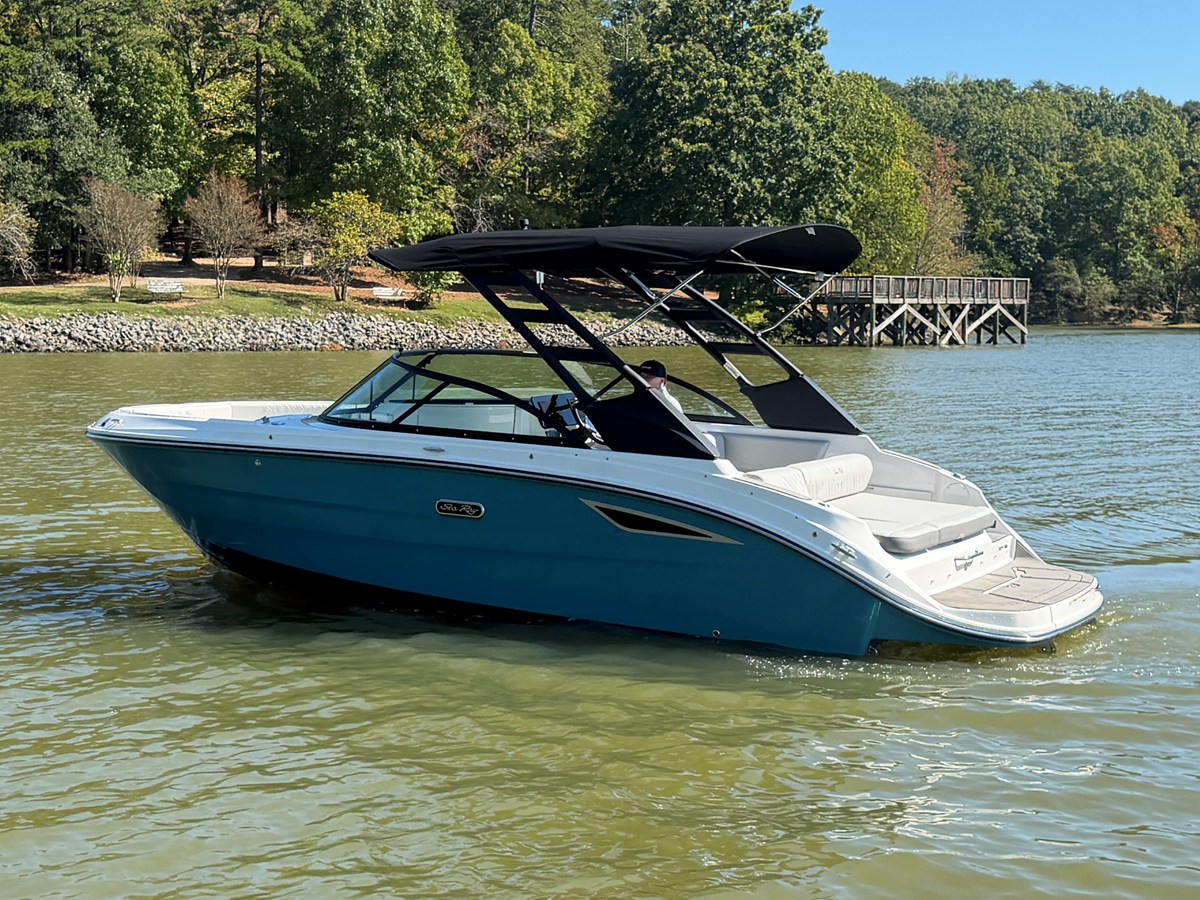 2026 Sea Ray SDX 230 2