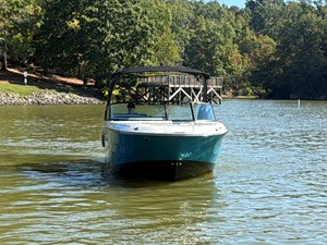 2026 Sea Ray SDX 230 8