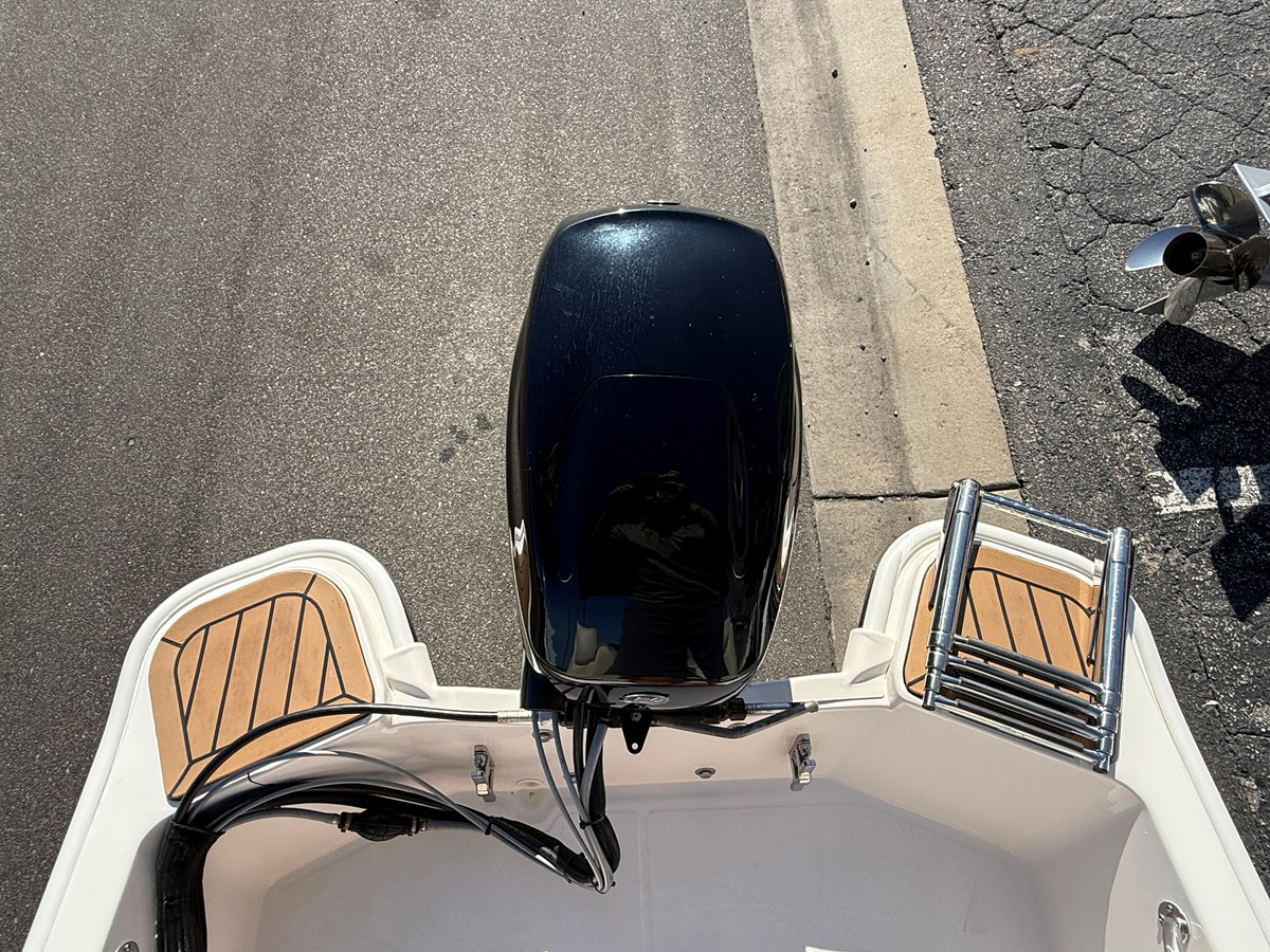 2024 Boston Whaler 130 Super Sport 6