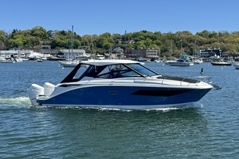 Sea Ray Sundancer 320 Outboard 0 2026 Sea Ray Sundancer 320 Outboard 1