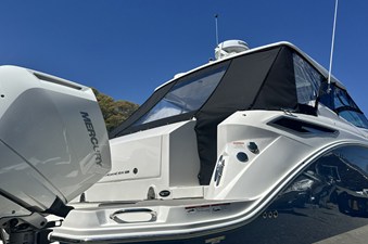 Sea Ray Sundancer 320 Outboard 6 2026 Sea Ray Sundancer 320 Outboard 7