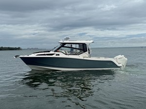 Boston Whaler 325 CONQUEST 0 2024 Boston Whaler 325 CONQUEST 1