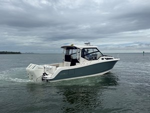 Boston Whaler 325 CONQUEST 9 2024 Boston Whaler 325 CONQUEST 10