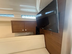 Boston Whaler 325 CONQUEST 28 2024 Boston Whaler 325 CONQUEST 29