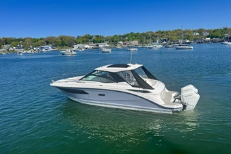 Sea Ray Sundancer 320 Outboard 2 2026 Sea Ray Sundancer 320 Outboard 3